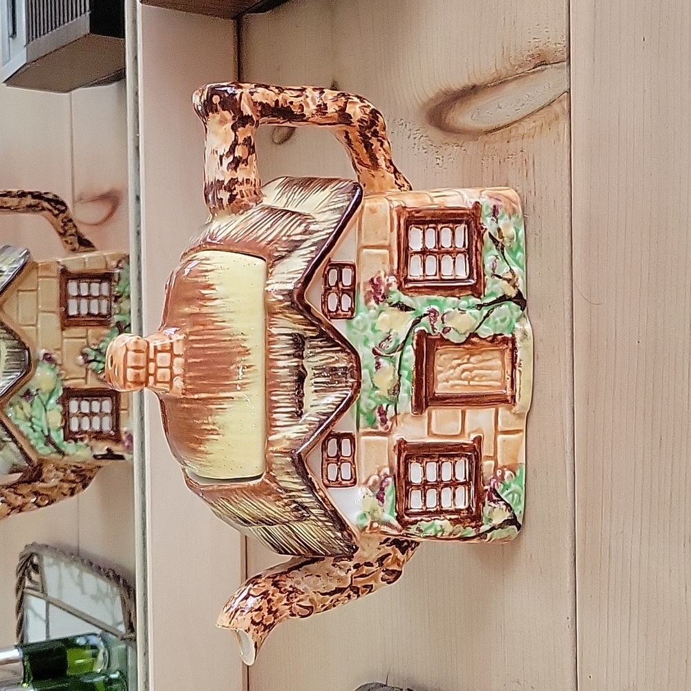 Occupied Japan Cottage Ware Teapot